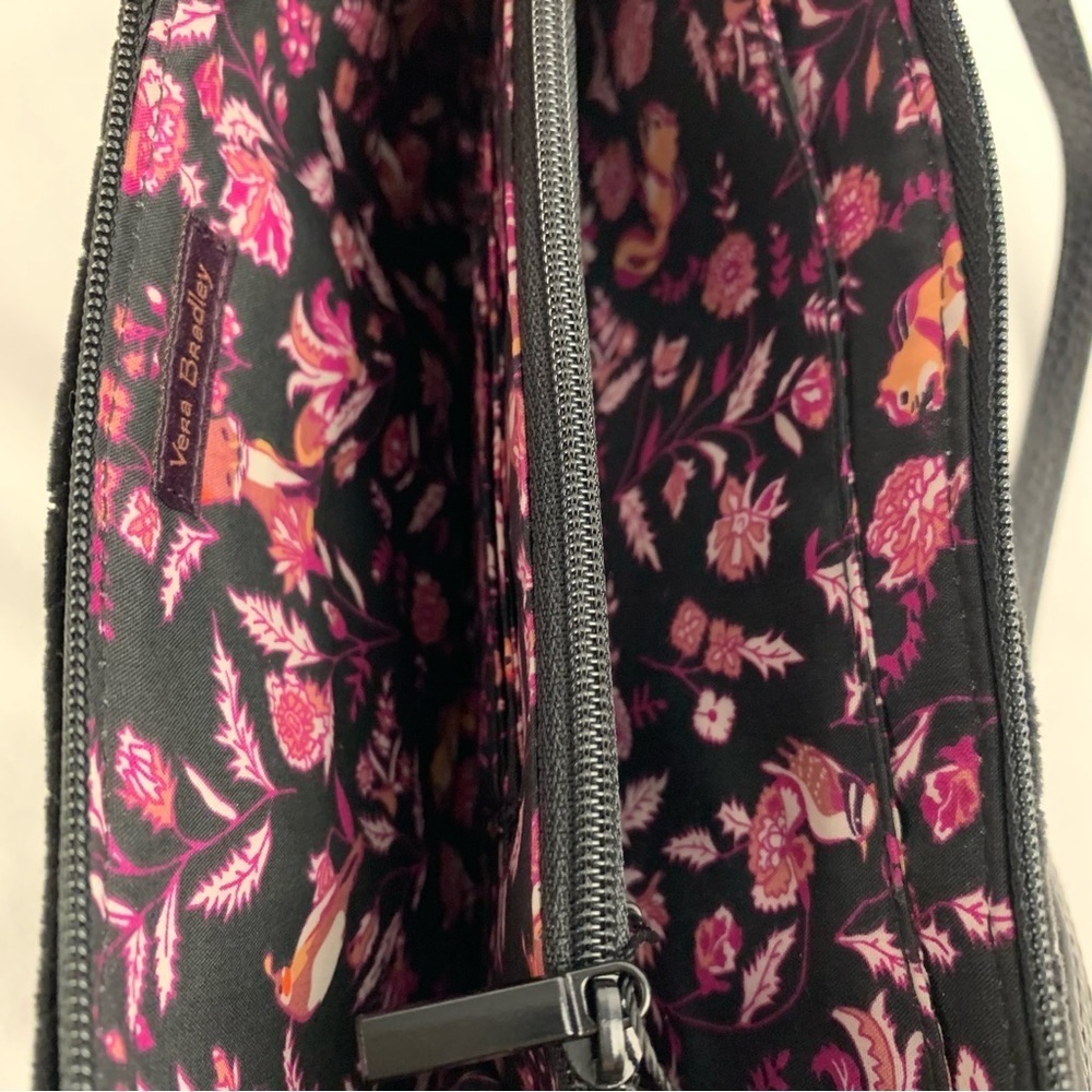 NWOT Vera Bradley Black Velvet Quilted Clutch Wallet Purse Floral Animal Lining - Picture 5 of 9